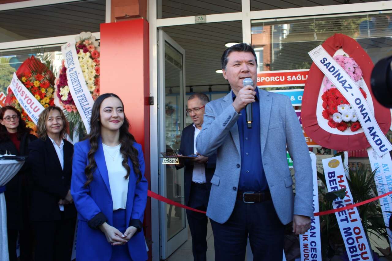 Okyanus Eczanesi Menteşe’de Yoğun Katılımla Açıldı 3